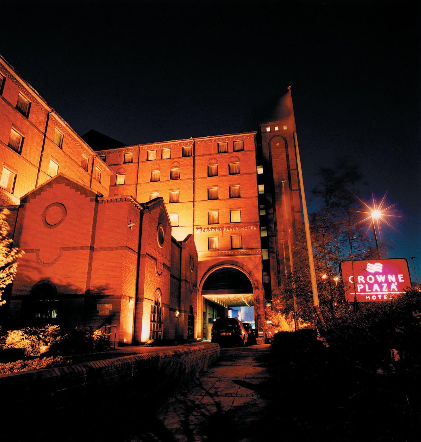 Отель Crowne Plaza Leeds By Ihg Экстерьер фото